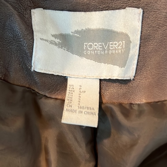 Forever 21  size small  chocolate brown Faux leather bomber jacket - Picture 7 of 7